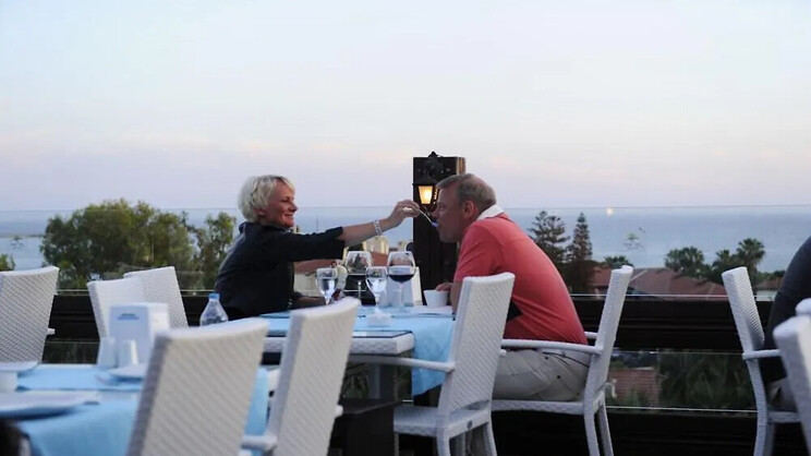 Joker Side Hill Hotel